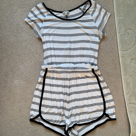 American Eagle Stripped Romper - Picture 1 of 3
